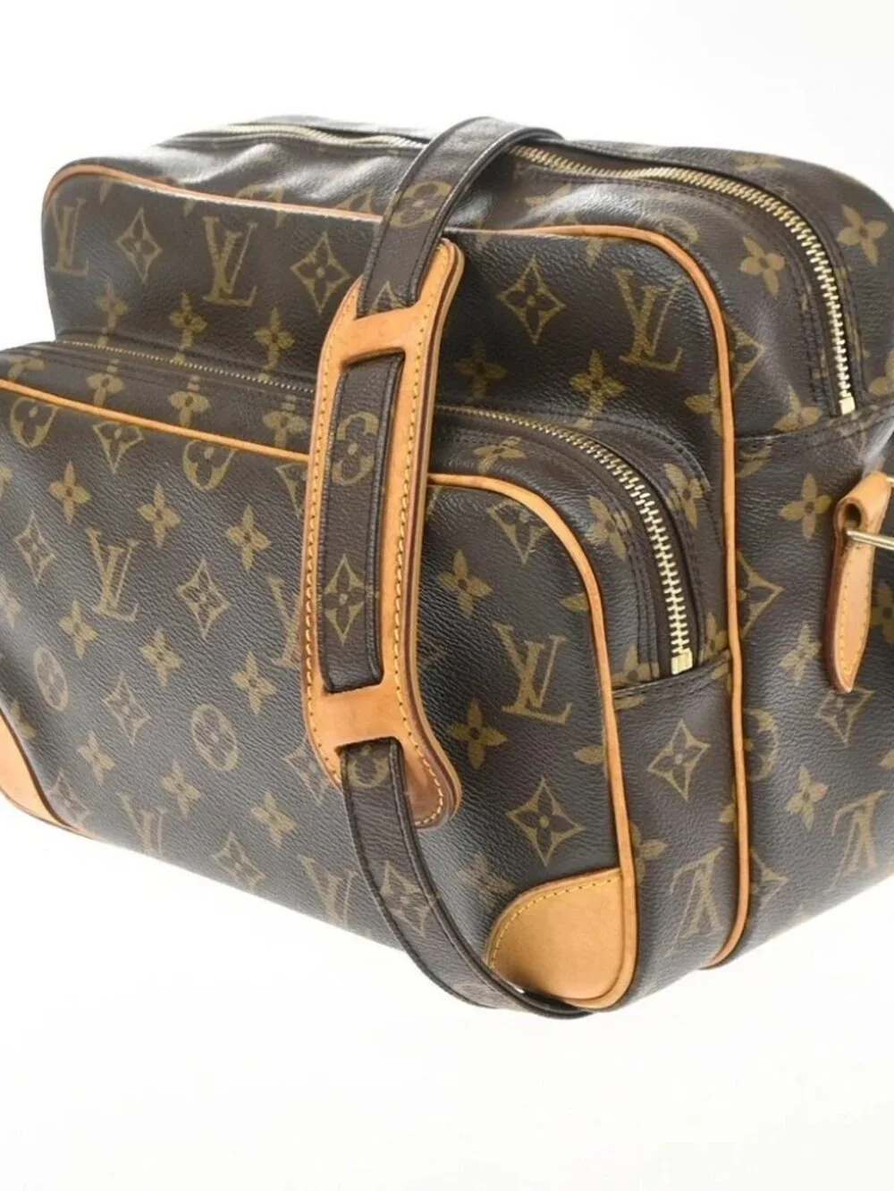 LOUIS VUITTON Nile Crossbody Shoulder Bag Monogram Leather Brown